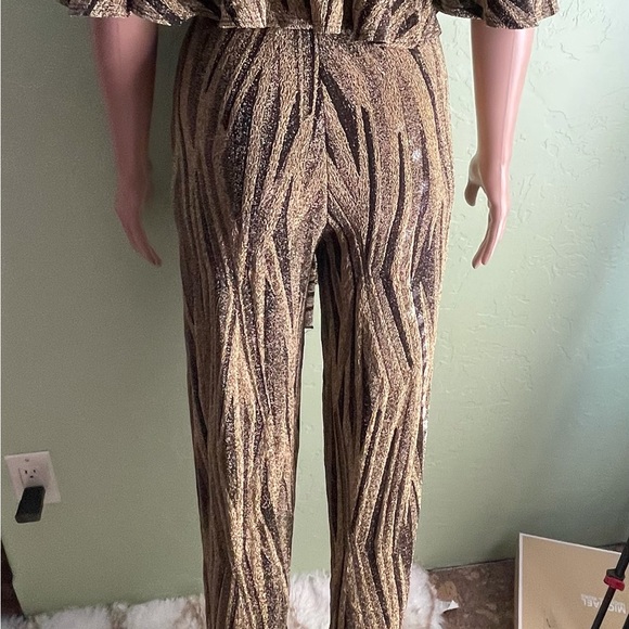 New black jumpsuit gold stretch new no tags - Picture 8 of 10